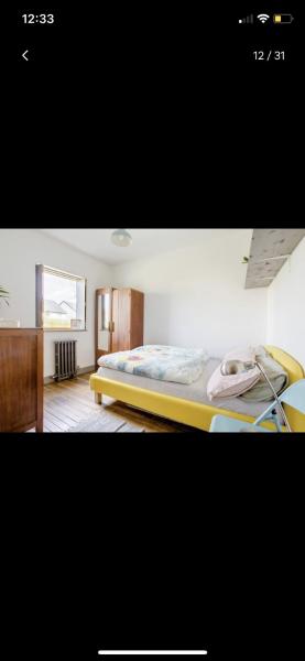 Private room, bathroom, & parking by the river